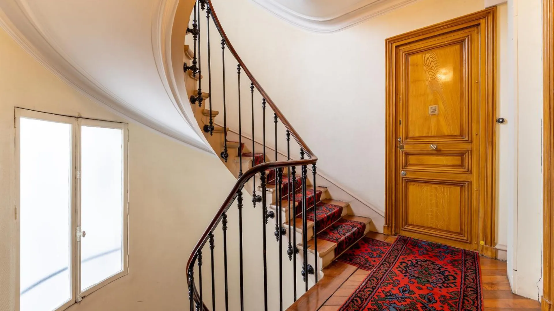 Apartment Spacious And Elegant 3bd Apartmentrochechouart